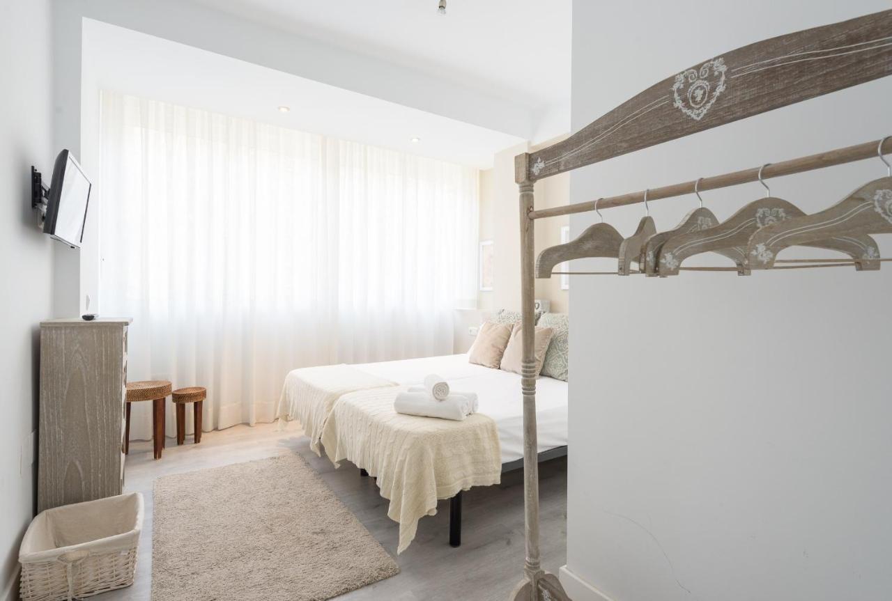 Soho Premium 3 Bedrooms Apartment Malaga Bagian luar foto