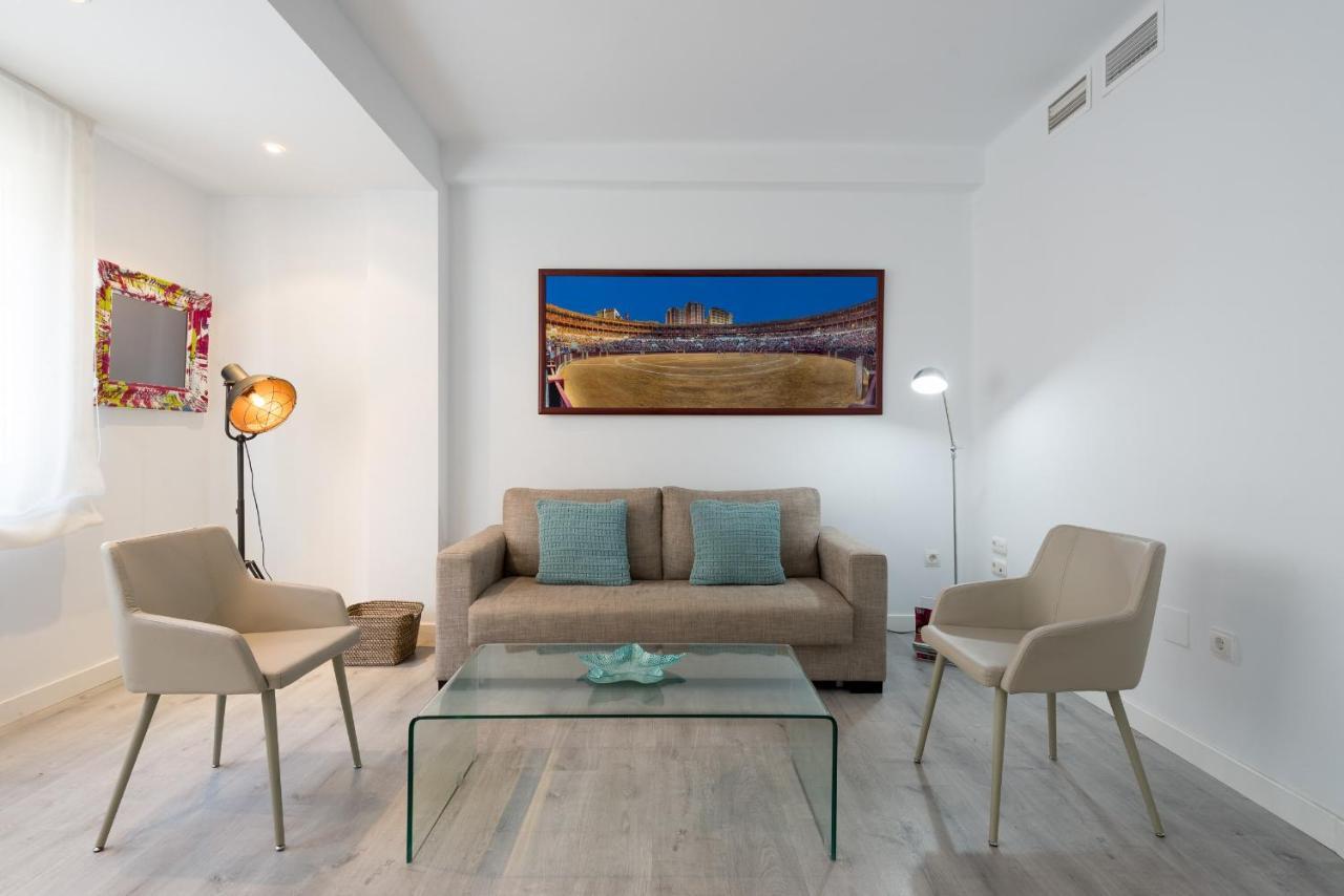 Soho Premium 3 Bedrooms Apartment Malaga Bagian luar foto